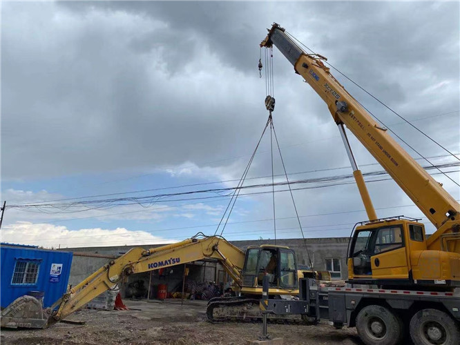 丰泽区25吨吊车的工作半径是多少？